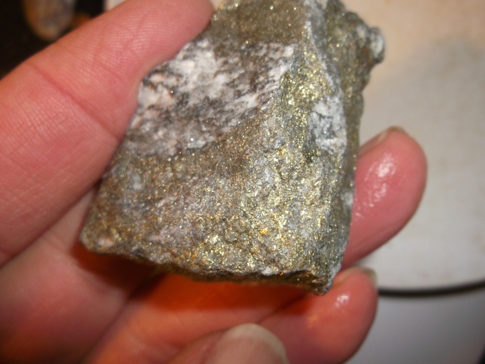 Gold, silver, copper, 74 grams samples ,ore high grade .