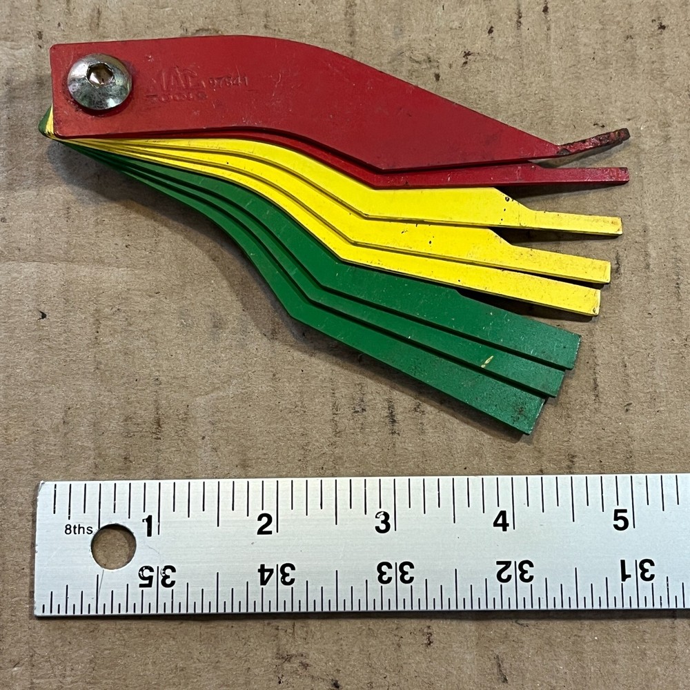 Mac Tools (BT97841A) Disc Brake Lining Gauge 8-pc Set Used