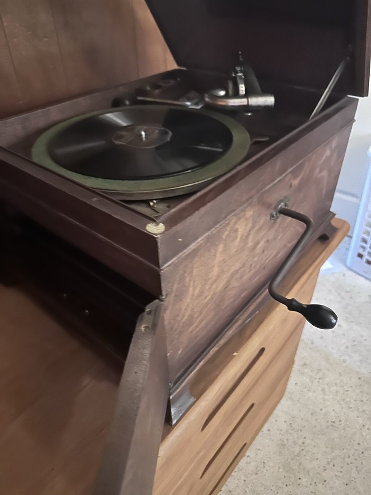 Victor Victrola Talking Machine