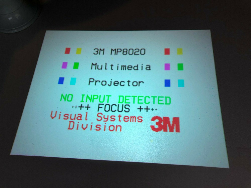 3M MP8020 multimedia tabletop lcd video display projector w/case &xtras