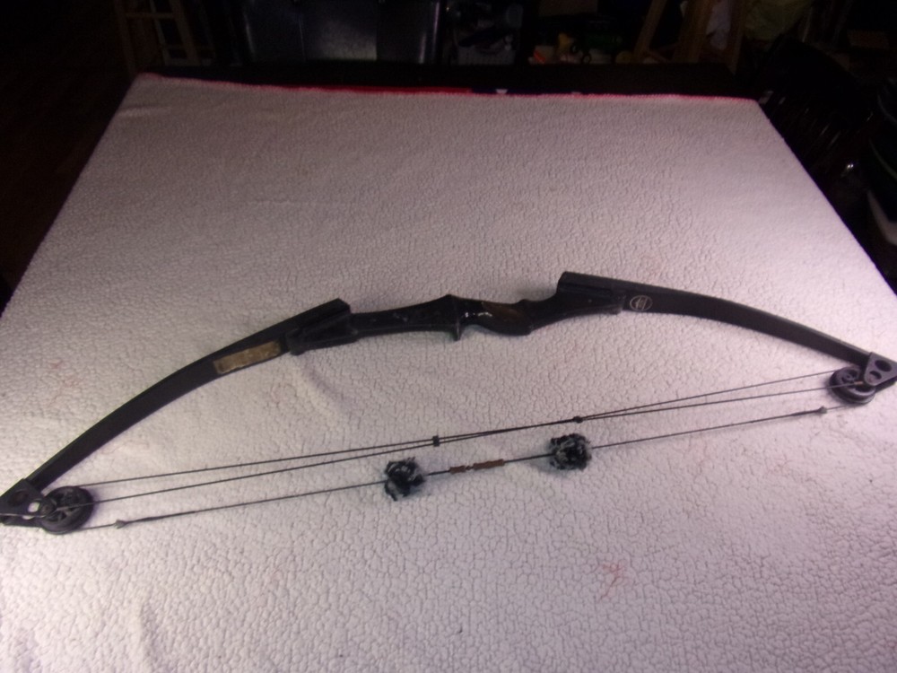 Vintage Darton Trailmaster Compound Bow