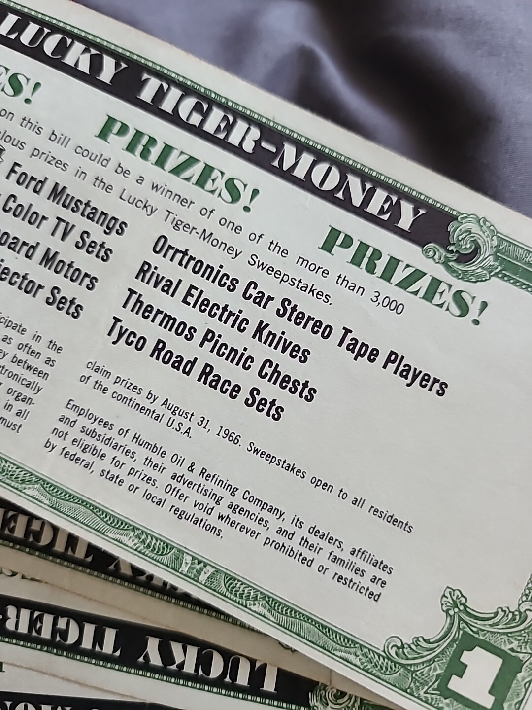 Lot Of 10 - Vintage 1966 Esso Lucky Tiger Money Bills EUC