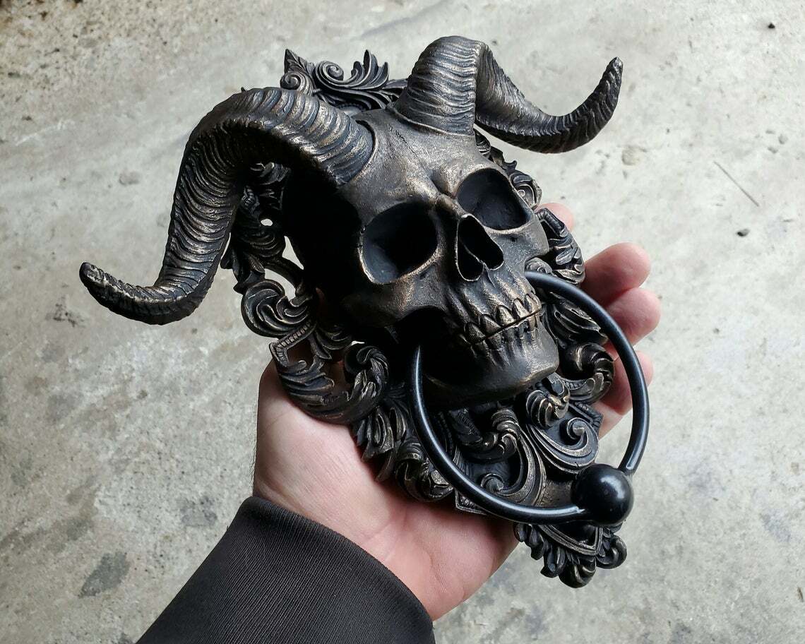 Skull Door Knocker, Horned, Gothic Decor, Oddities, Halloween Decoration, Skulls