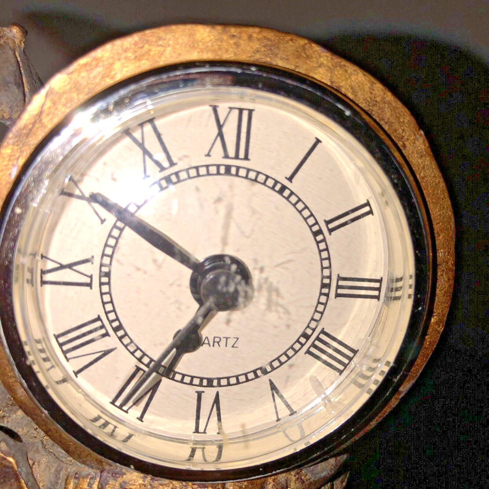 Bronze Style Resin Elephant Riding Monkey Mantle Quartz (Clock not working) 6"