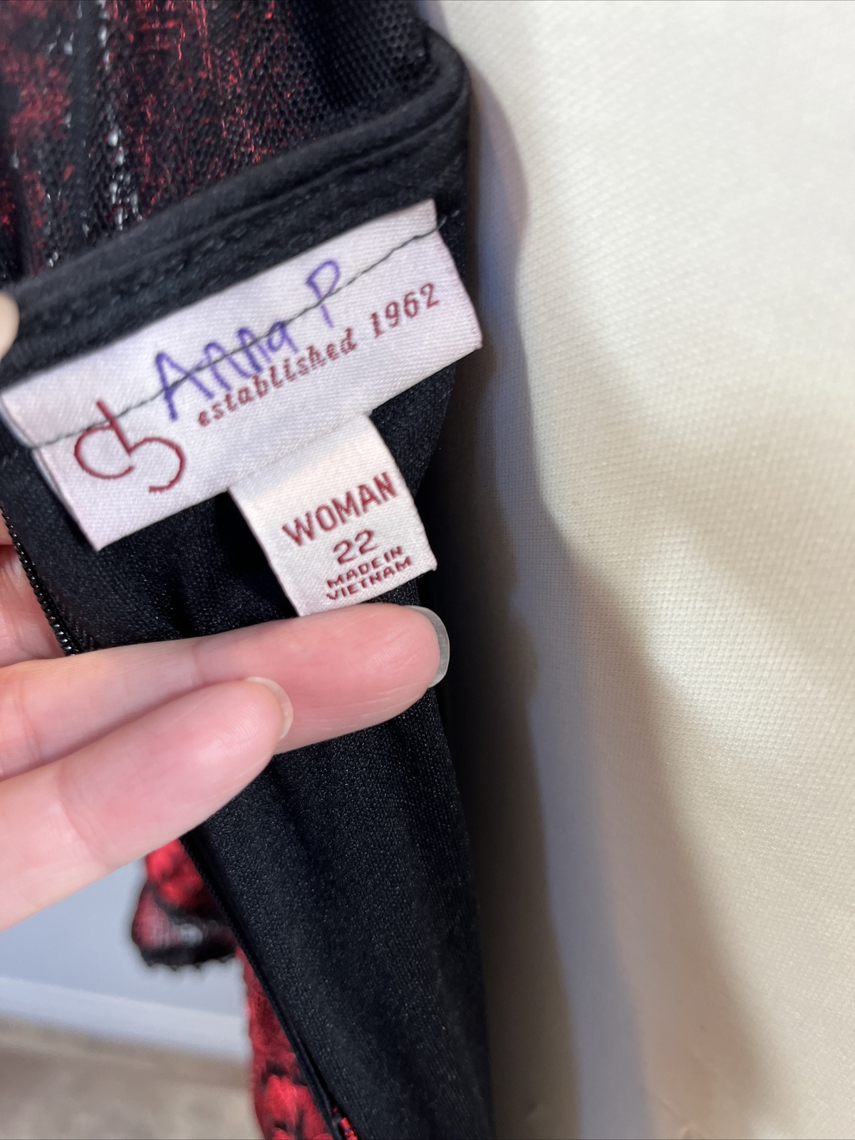 54” Red Flamenco Dress Costume Carmen opera Size 22 Red Black Lace Spanish Dance