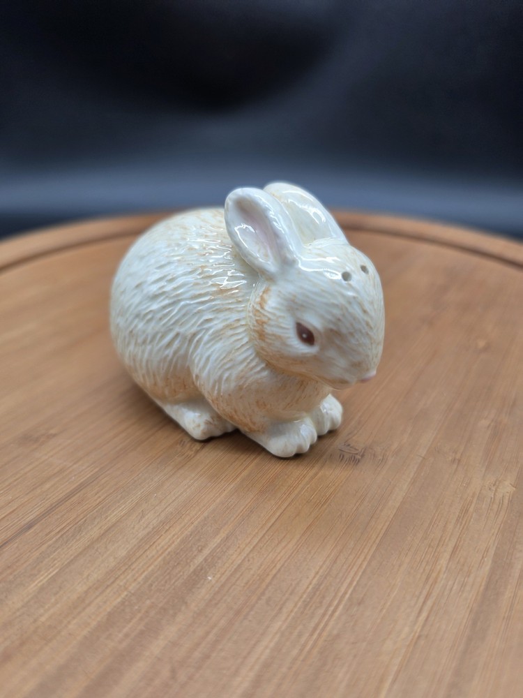 Vintage Hallmark Easter Bunny Ceramic Shaker