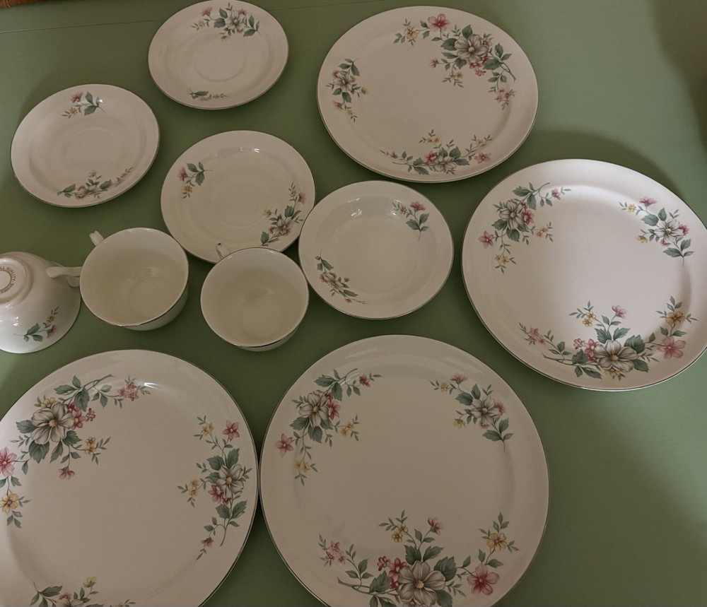 Vintage 1950-60's Superior Hall Dinnerware Set-Springtime Pattern
