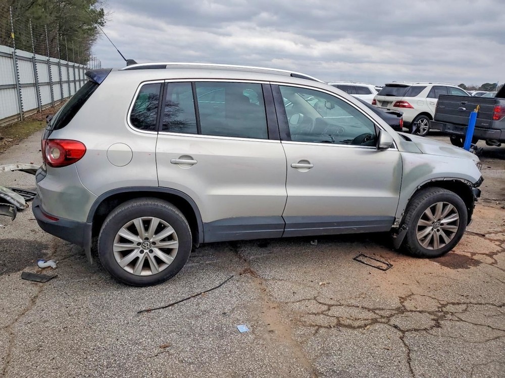 Fuse Box Engine Compartment Fits 12-16 EOS 4956922