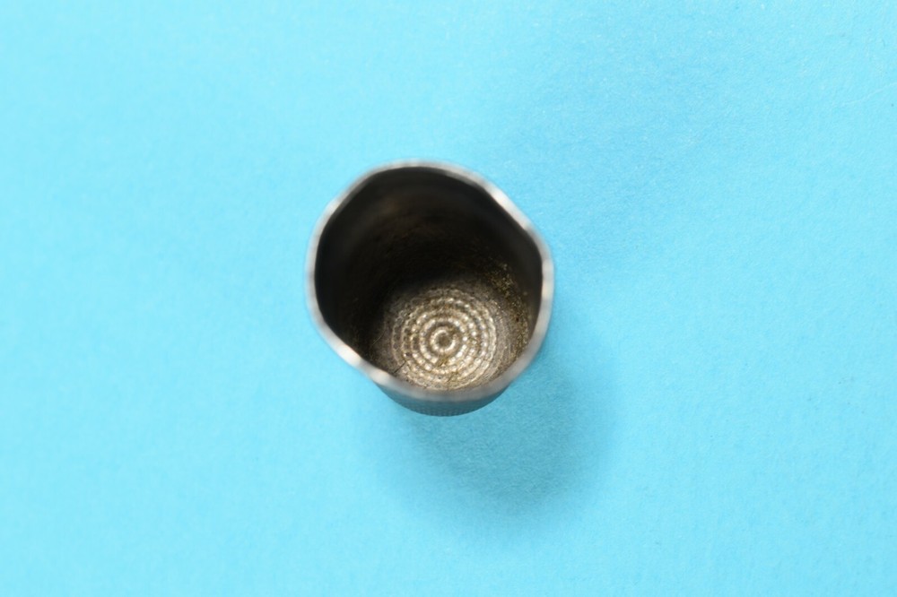 Vintage Sterling Silver #9 Thimble -- 2069