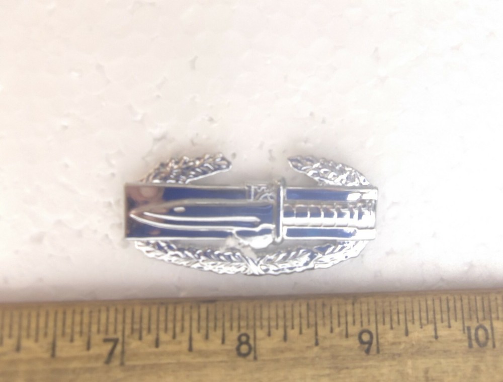 Large US Army - Combat Action Pin