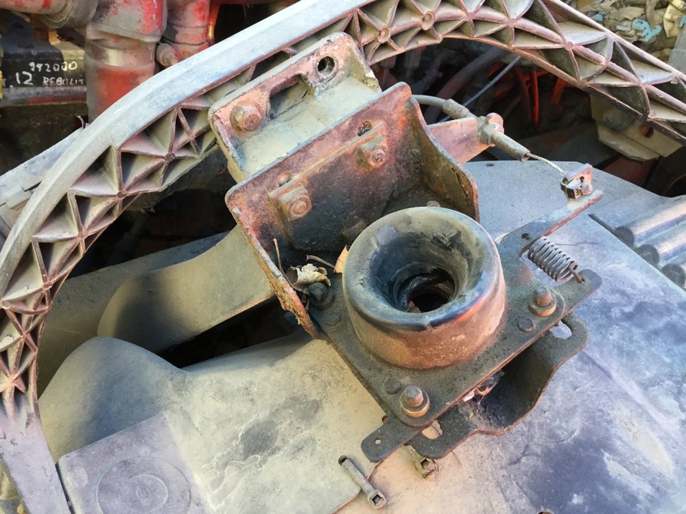 Volvo VNL Left/Driver Hood Latch - Used