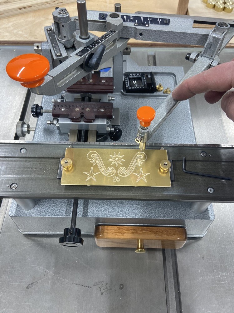 ANTIQUE SCROLL PATTERN SOLID BRASS ENGRAVING PLATE FOR NEW HERMES FONT