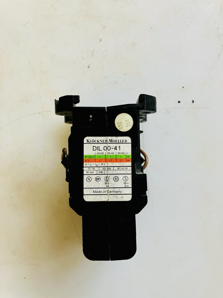 Klockner-Moller DIL 00-41 Contactor