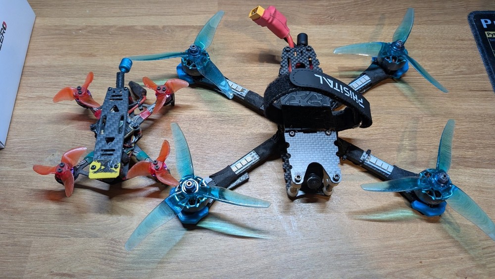 HdZero FPV BUNDLE - Goggles + 2 Drones