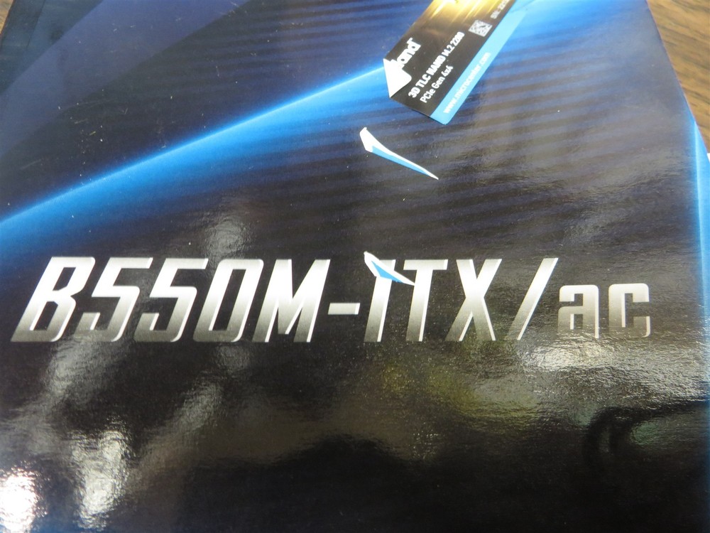 CD ROM SOFTWARE B550M-ITX / ac AAM4D-16d DISC + MANUAL