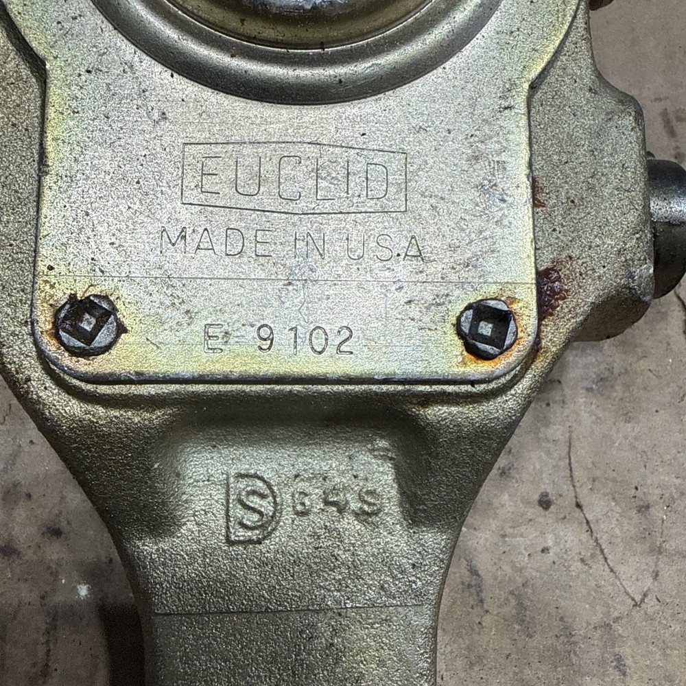 Euclid Slack Adjuster P/N: E 9102