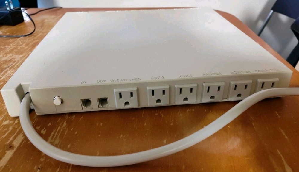 Tripp Lite Isobar Touchmaster Plus Model MT-6 + Plus