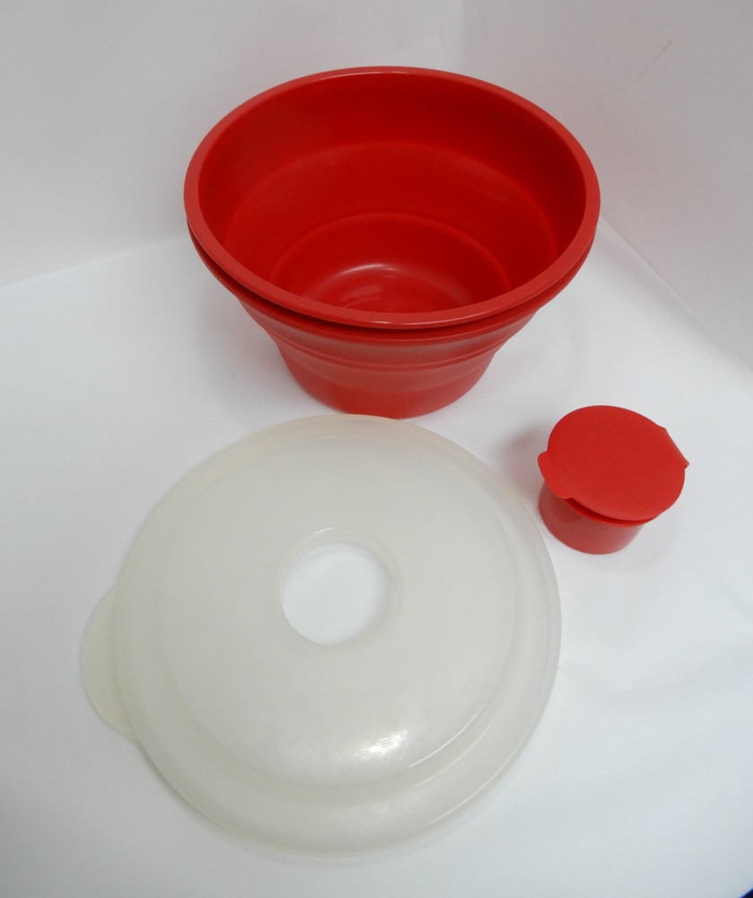 Pampered Chef Red Microwave Popcorn Maker w/Instructions 1457 EUC