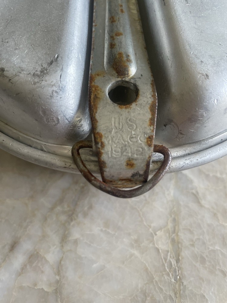 ORIGINAL WWII US ARMY INFANTRY M1942 MESS KIT--MACO, 1942