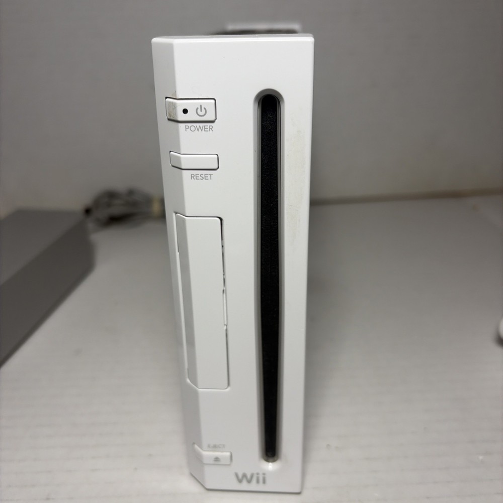 Nintendo Wii Video Game Console Working With Cables, 1 Controller. Read