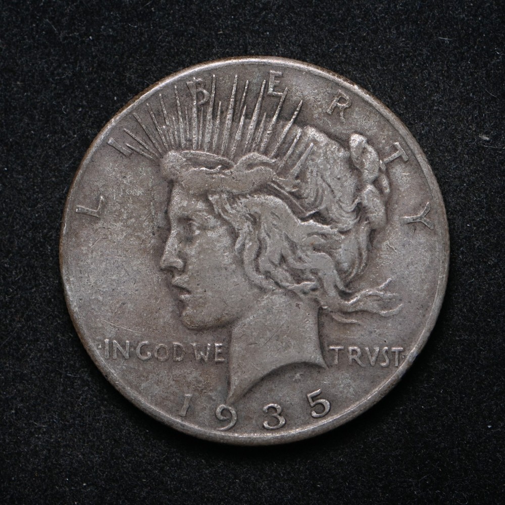 1935 Peace Silver Dollar (cn16324)