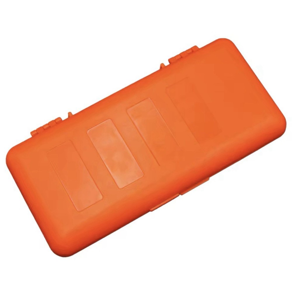 Hook length boxes for storing 4” 5” and 6” hook lengths.