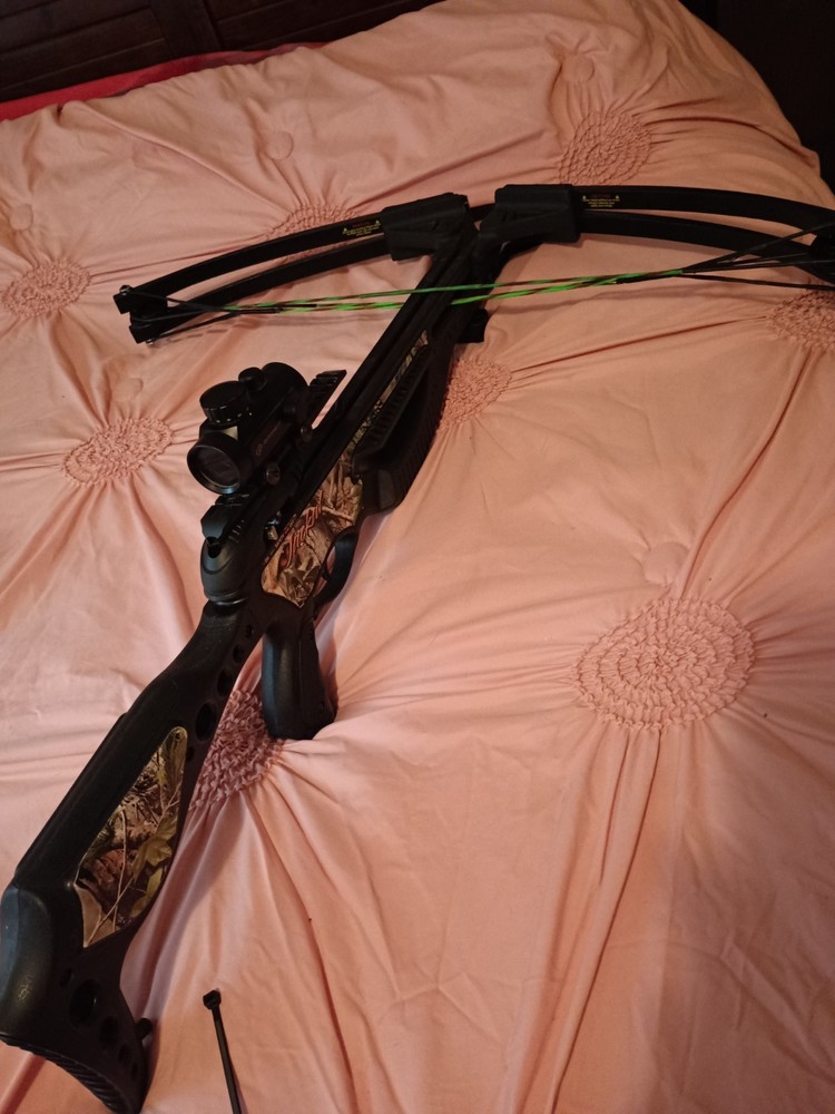 Barnett Jackal Crossbow with scope