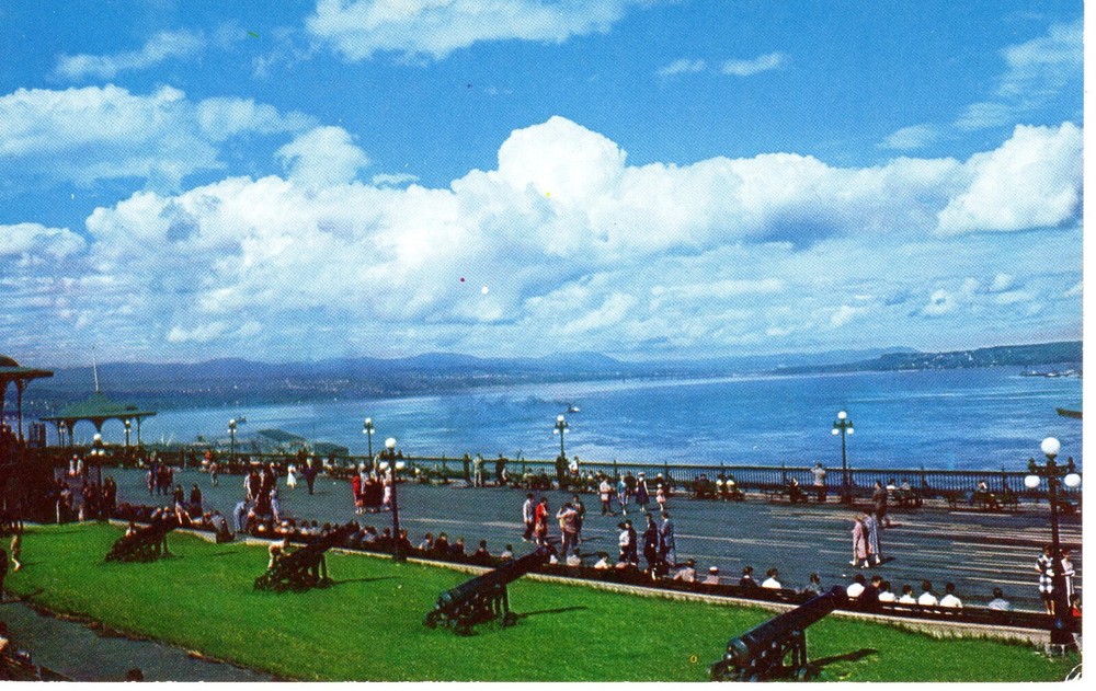 DUFFERIN TERRACE, QUEBEC, CANADA - PC6526