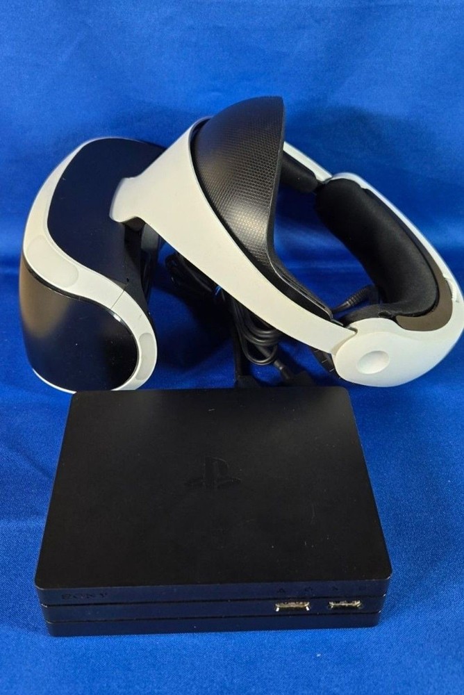 PlayStation VR Headset & CUH-ZVR2 Processor Unit No Cords, Controller or Camera