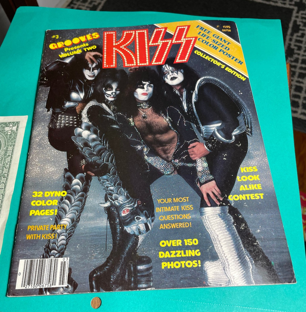 KISS Grooves Magazine Volume 2/#3 w/POSTER!!! EXCELLENT!