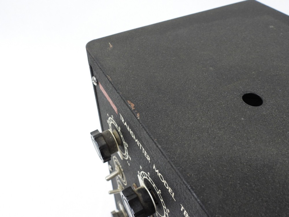 Harvey-Wells TBS-50A Ham Radio Transmitter + CMA-50 (excellent cosmetics)