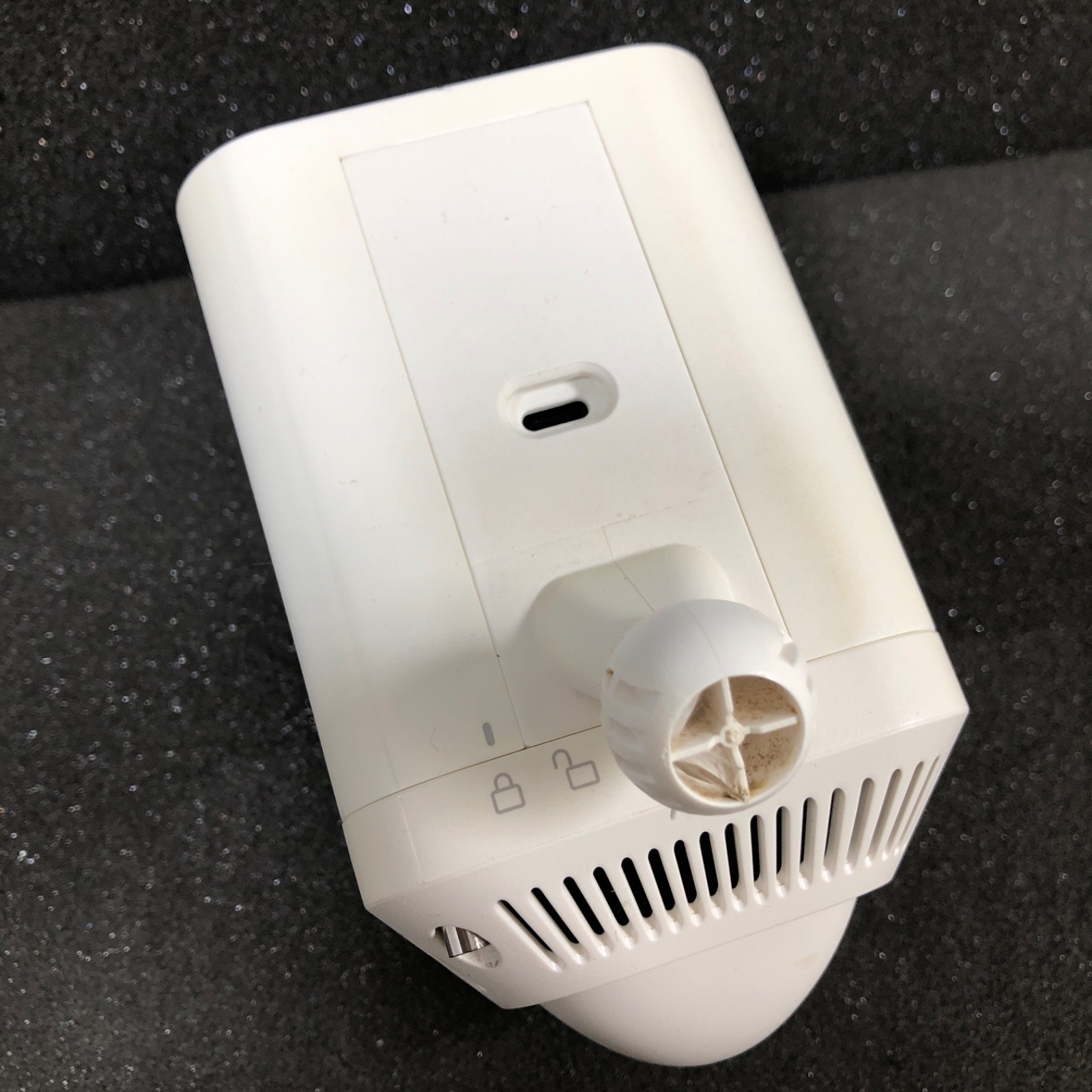 Ring - Spotlight Cam Plus Wireless 1080p Battery Camera - White NO MOUNT