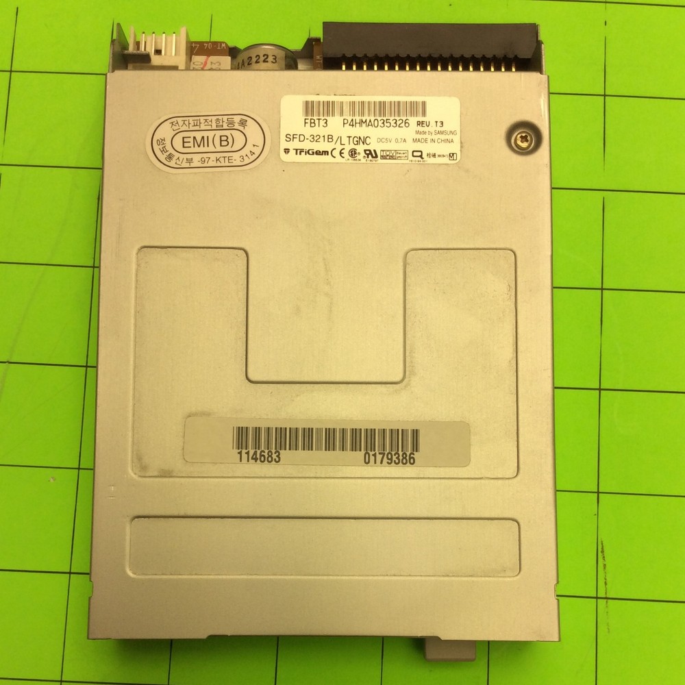 Desktop Computer Tfigem SFD-3218 Floppy Disk Drive (NO Bezel)