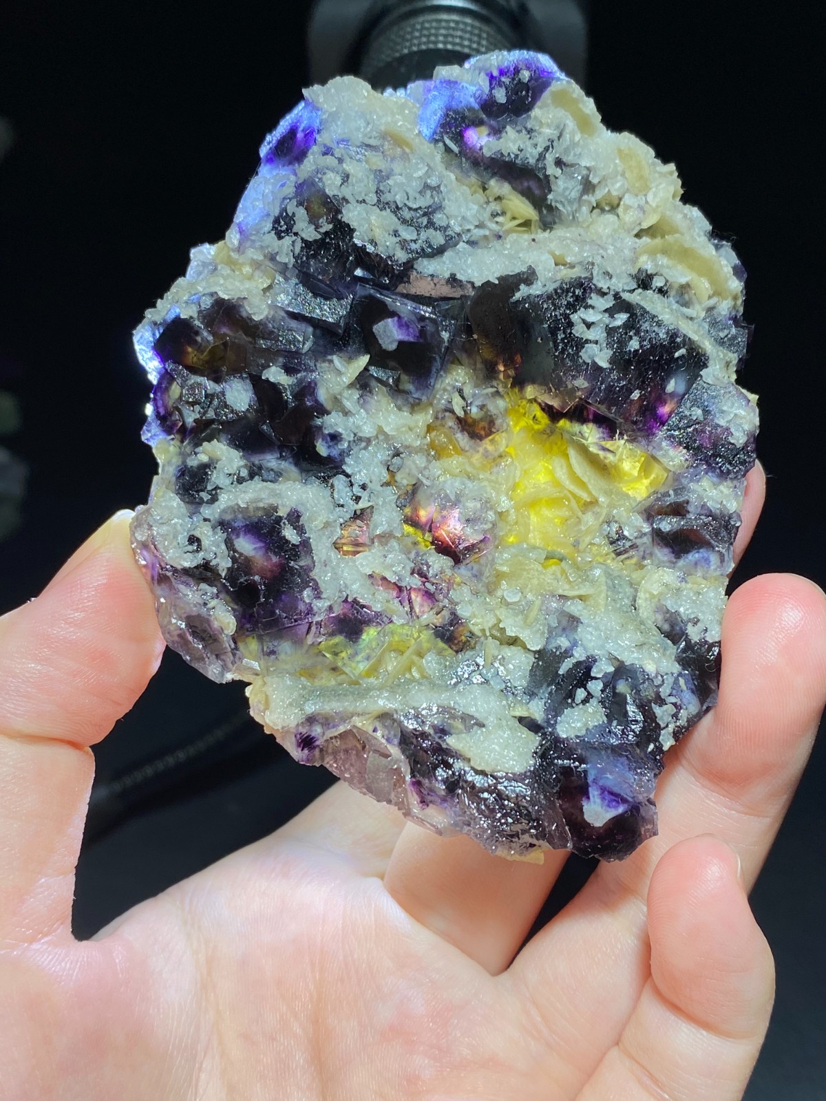 Exquisite Natural Purple Phantom Cubic Fluorite crystal Specimen，Inner Mongolia