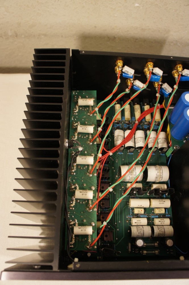 CONRAD JOHNSON MF-5600 POWER AMPLIFIER