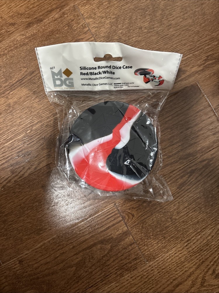 Silicone Round Dice Case: RDBKWH - Lican Dice