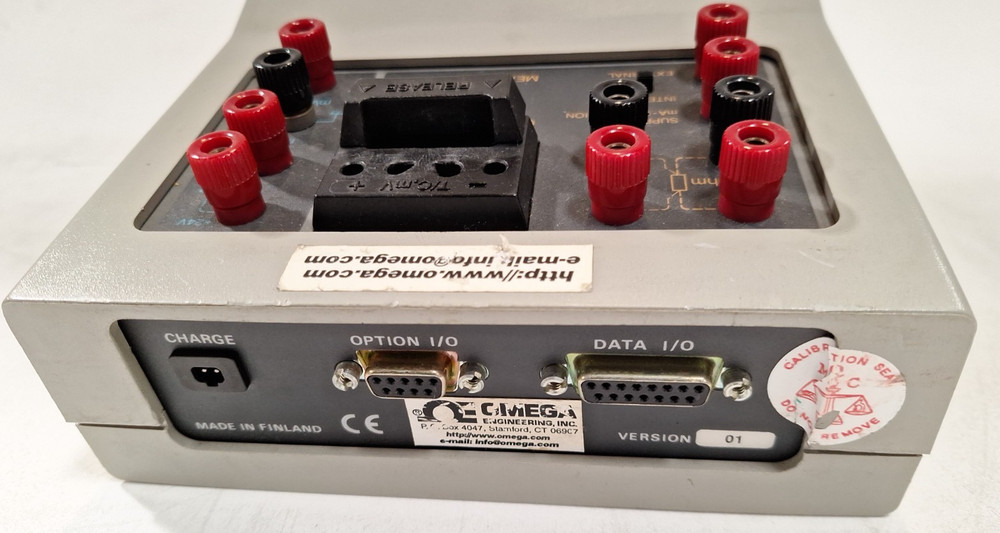 Omega CL523 Temperature Calibrator Thermometer