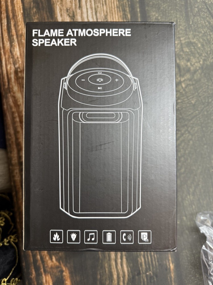 LED flame atmosphere speaker