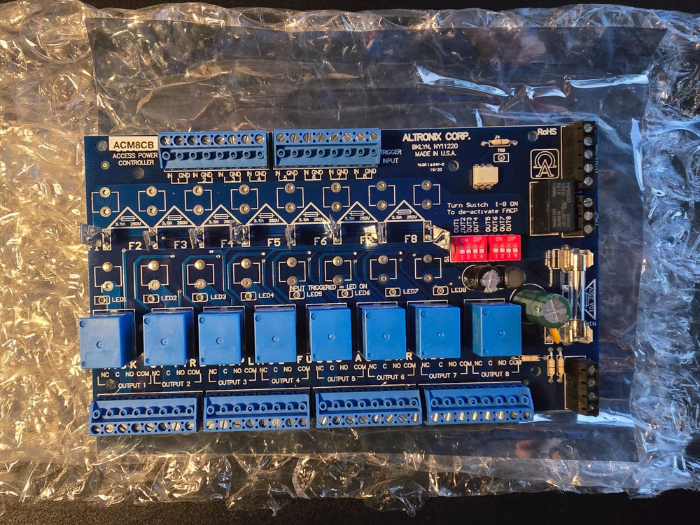 Altronix ACM8CB Access Power Controller, PTC Class Relay Outputs, Board, USED