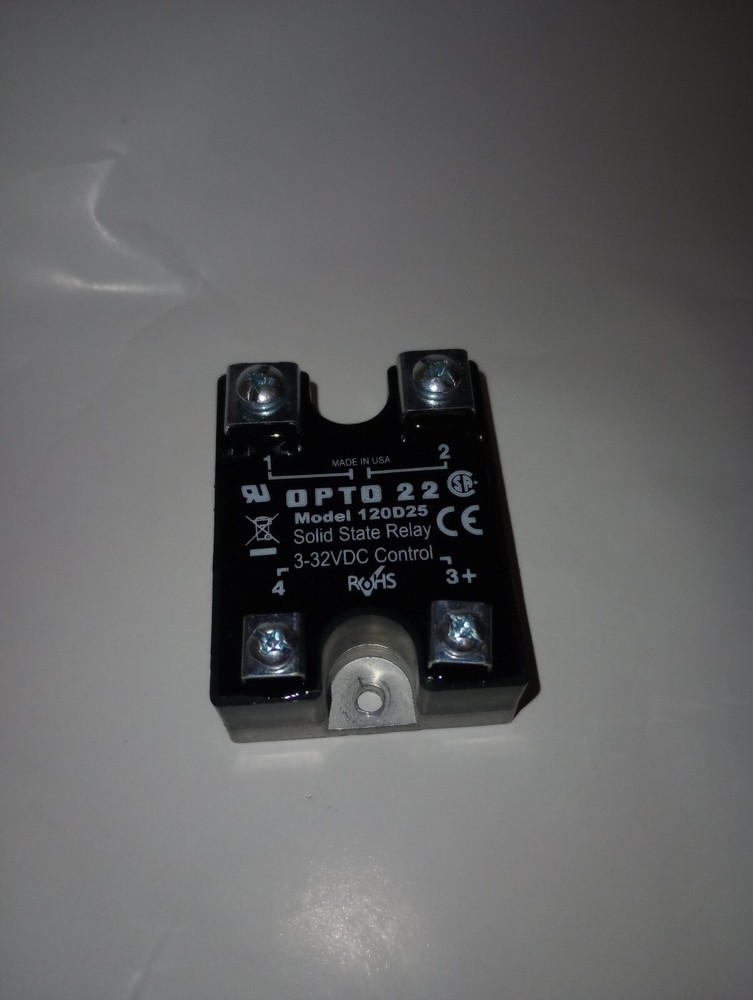 NEW GENUINE OPTO 22 MODEL 120D25 SOLID STATE RELAY 3-32VDC