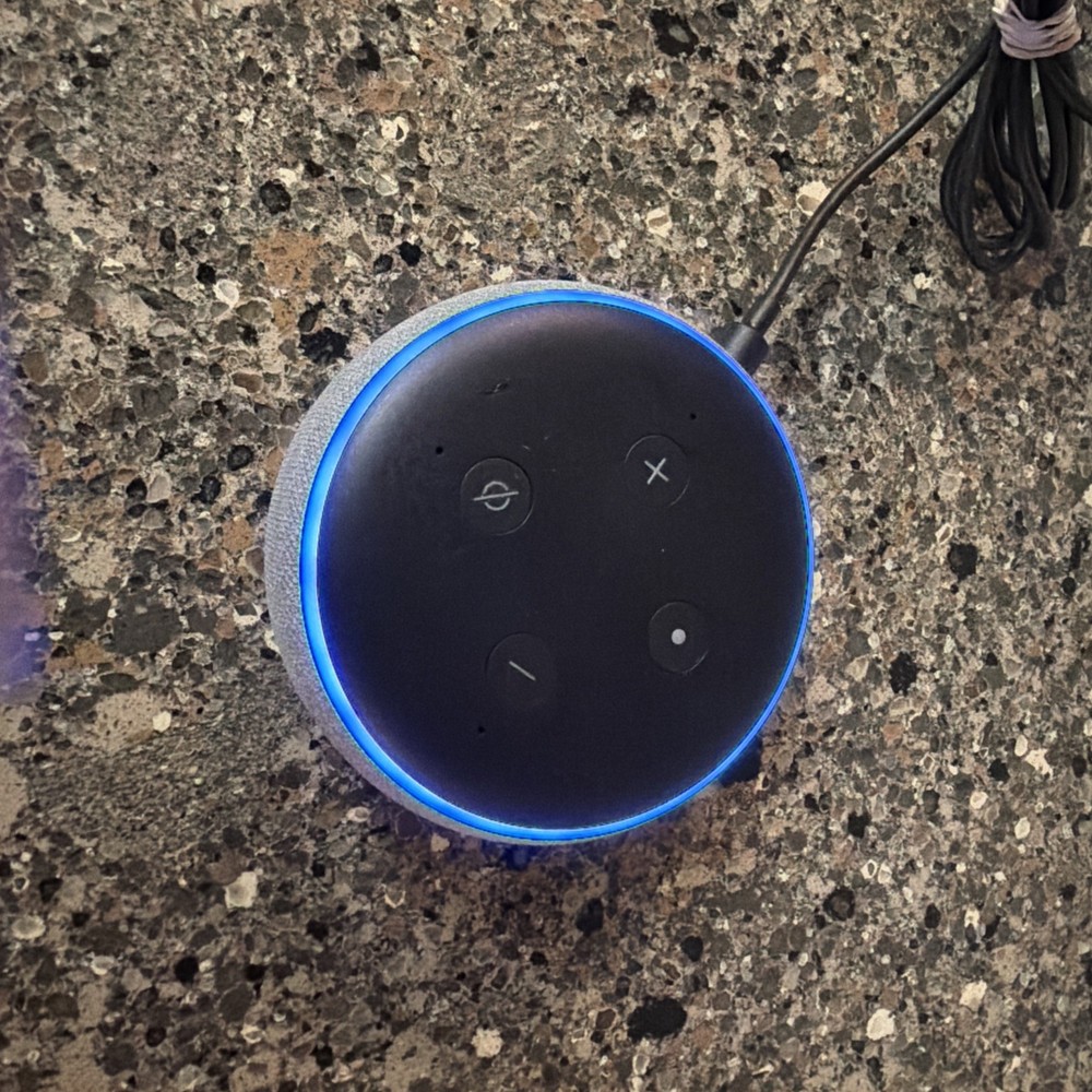 Amazon Echo Dot 3rd Generation Model C78MP8 Heather Gray Excellent Condition