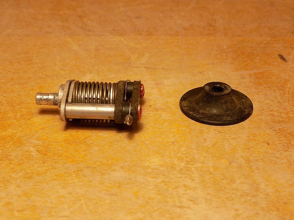 BC-451 Transmitter Control Box KEY Switch ARC part # 5562 Used.
