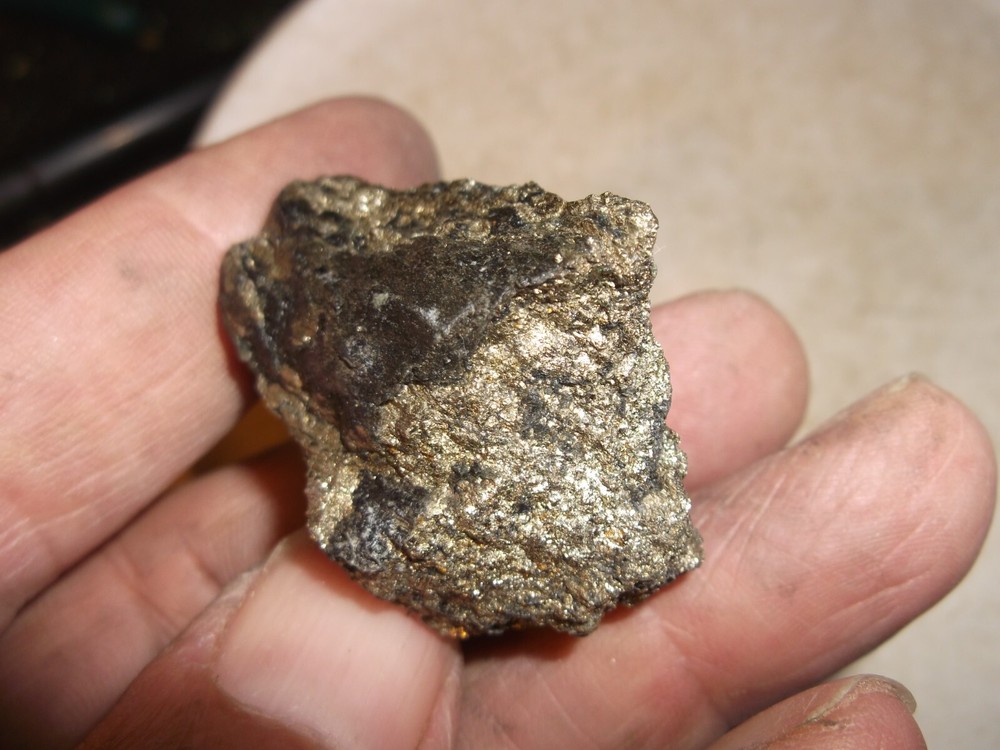 Gold, silver, copper, 37 grams samples ,ore high grade .