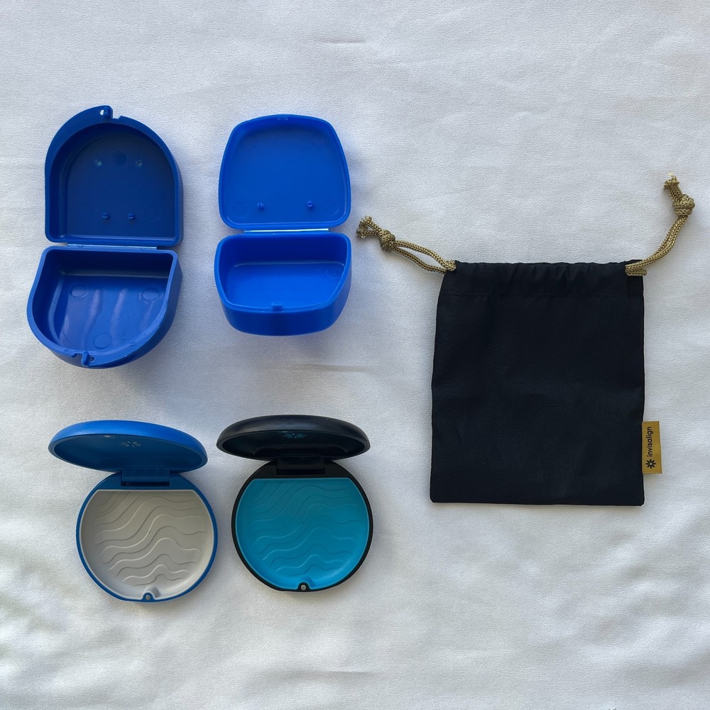 Invisalign Magnetic Retainer Case Bundle + 3 Cleaning Crystals