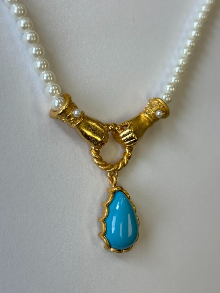 Hand Hold Loop Barbie Style Necklace