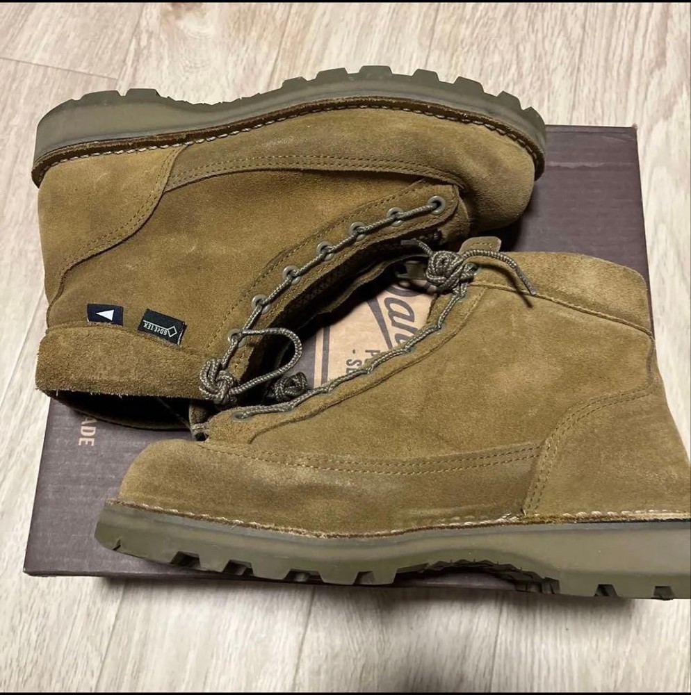 Danner Pilgrim Surf+Supply collaboration zip boots Danner