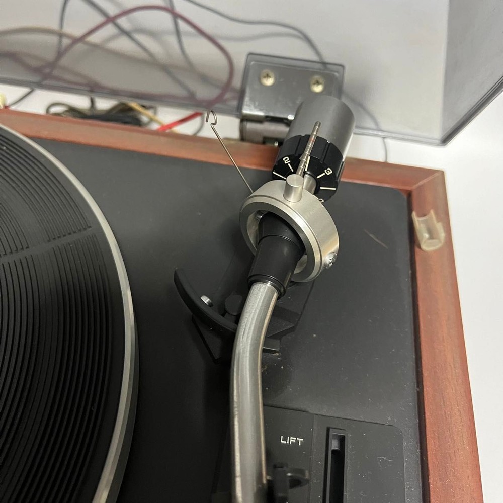SANSUI SR-212 Turntable Record Player Belt Drive Automatic 2-Speed
