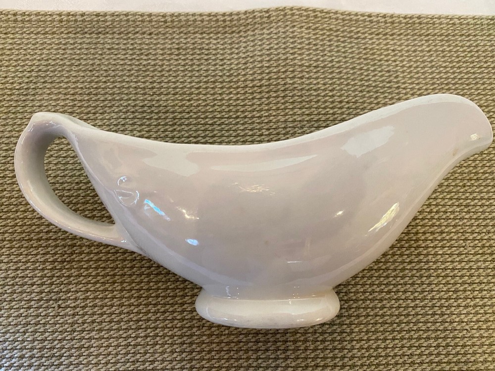 United States Quarter Master Corp Ceramic Gravy Boat USQMC 4-24-41