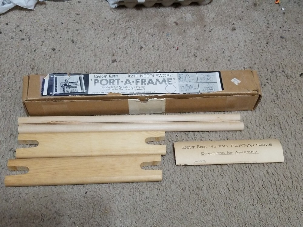Crown Arts #210 Needlework PORT-A-FRAME