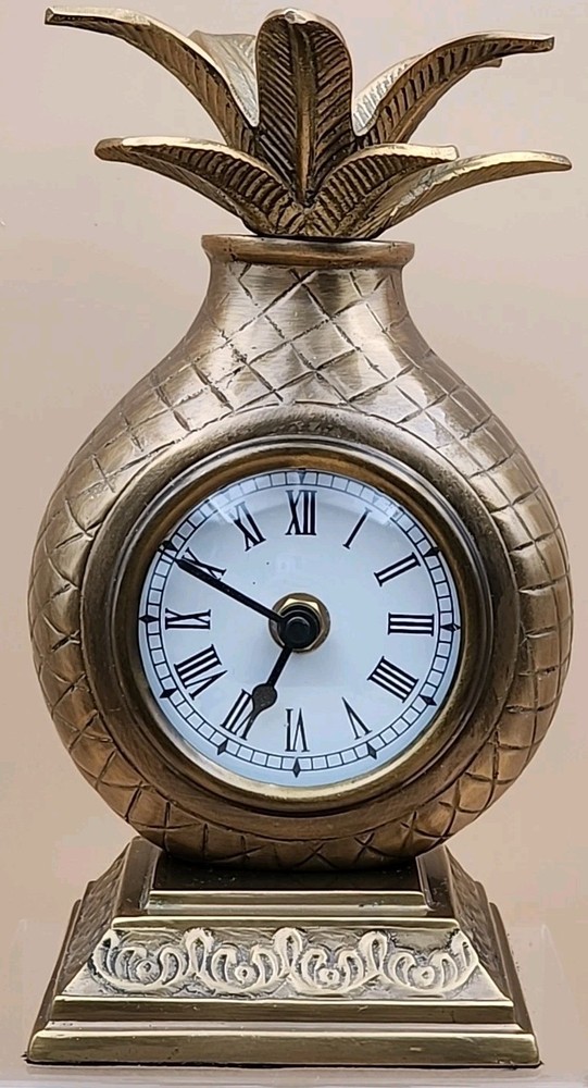 HOLLYWOOD REGENCY Brass Pineapple Desk or Mantle Clock